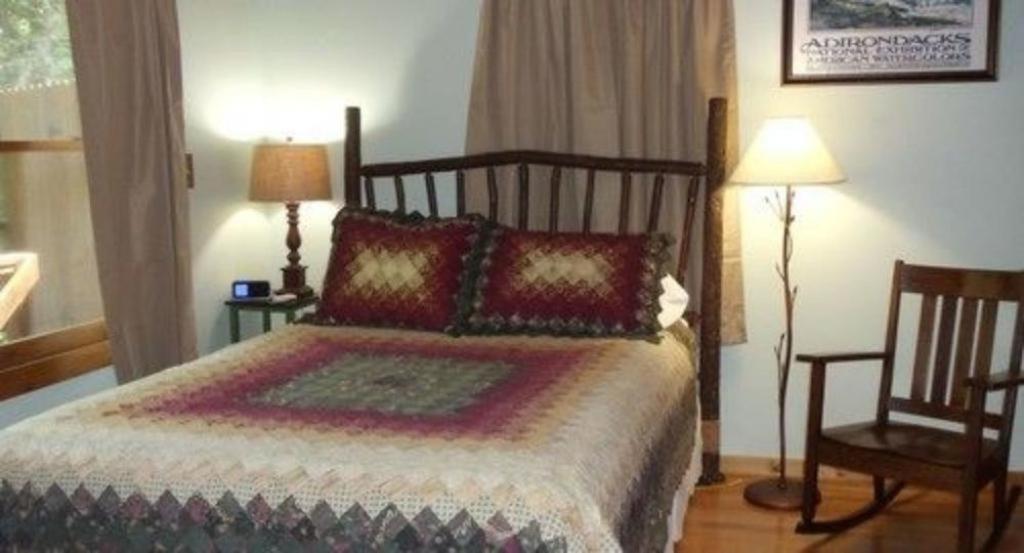 Long Mountain Lodge Bed & Breakfast Далонега Экстерьер фото