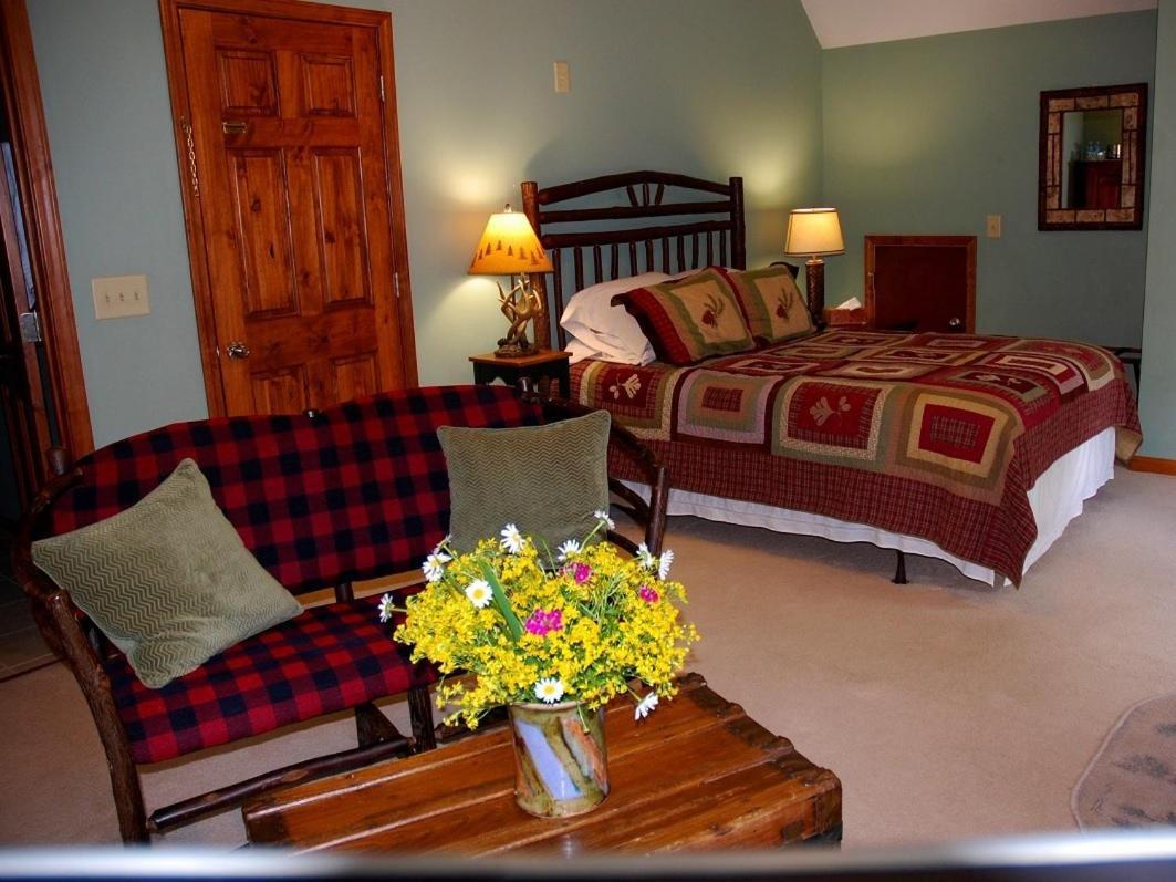 Long Mountain Lodge Bed & Breakfast Далонега Номер фото