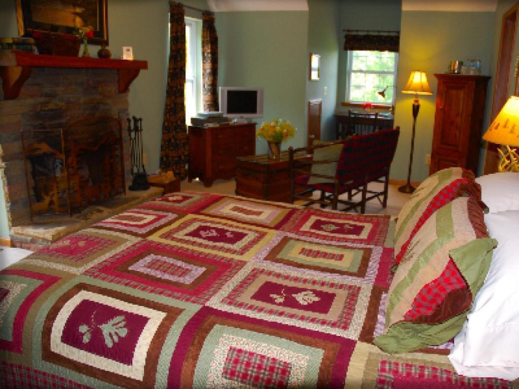 Long Mountain Lodge Bed & Breakfast Далонега Номер фото